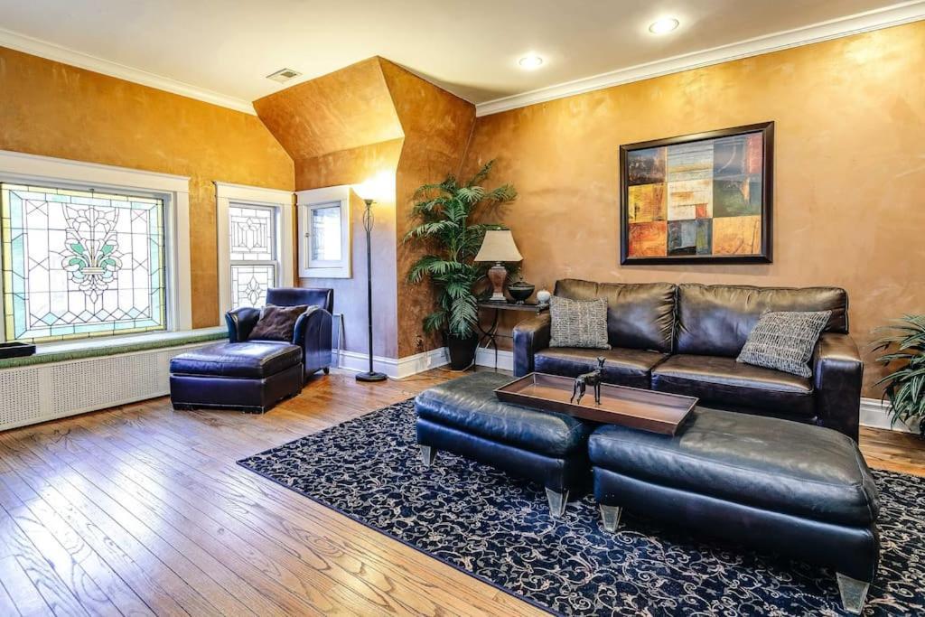 Historic And Unique Brownstone In Gold Coast - Downtown - 3 Appartement Chicago Buitenkant foto