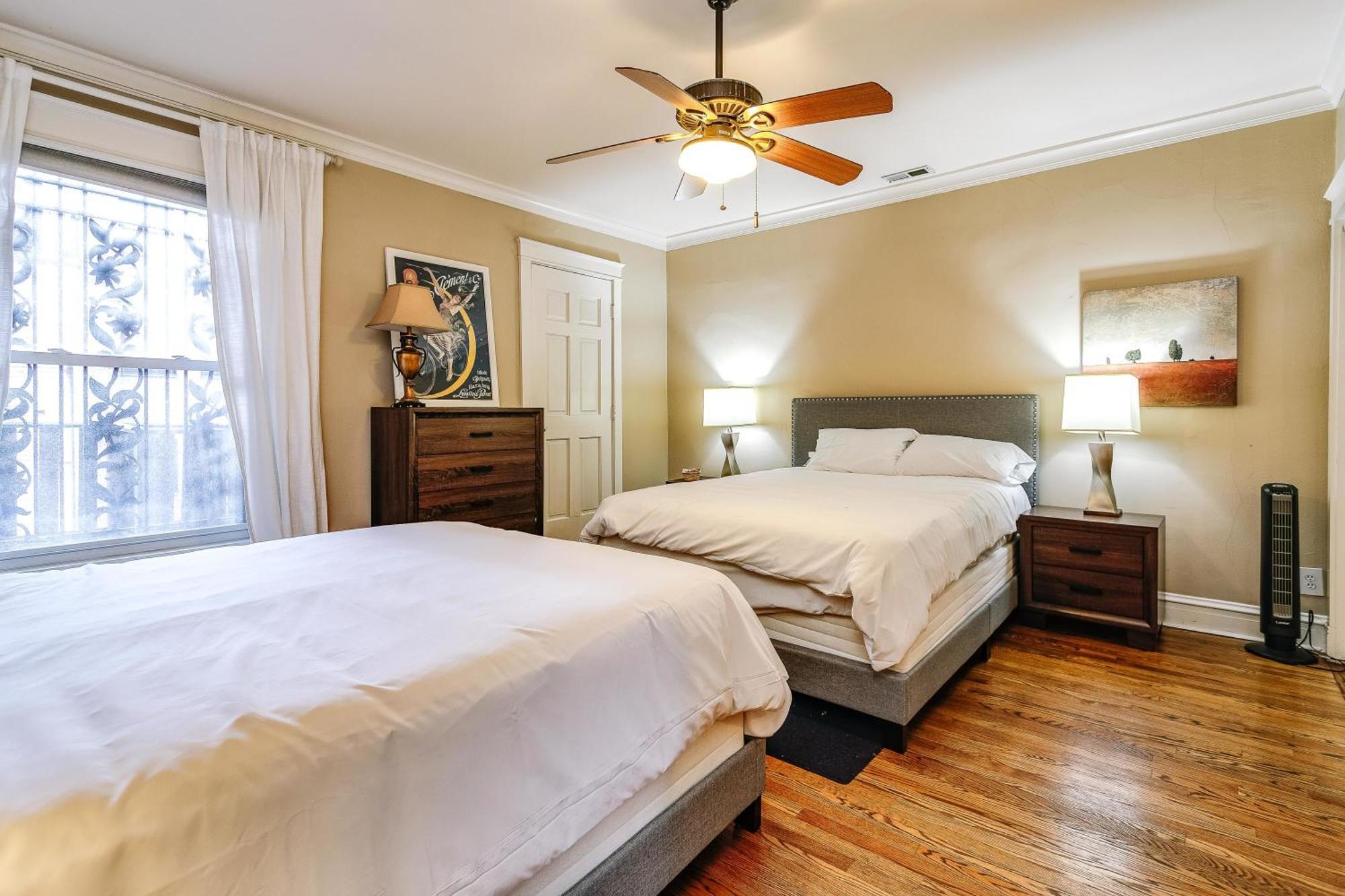 Historic And Unique Brownstone In Gold Coast - Downtown - 3 Appartement Chicago Buitenkant foto
